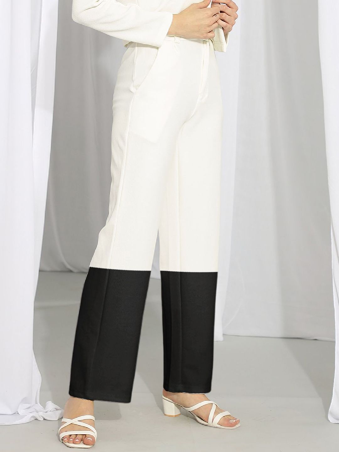 Kotty Women Colourblocked High-Rise Straight Fit Easy Wash Regular Trousers