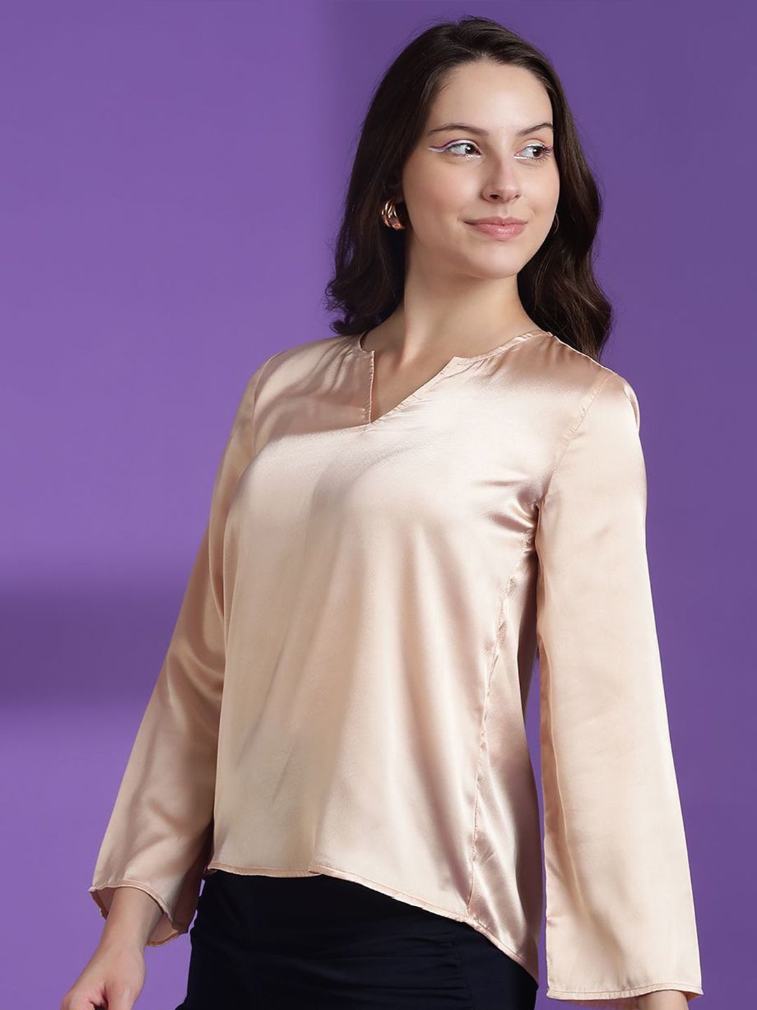 Kotty Women Solid V-Neck Top