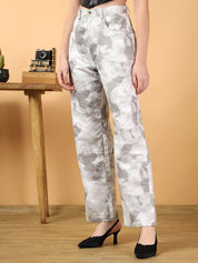 Kotty Women Floral Printed Straight Fit High-Rise Trouser
