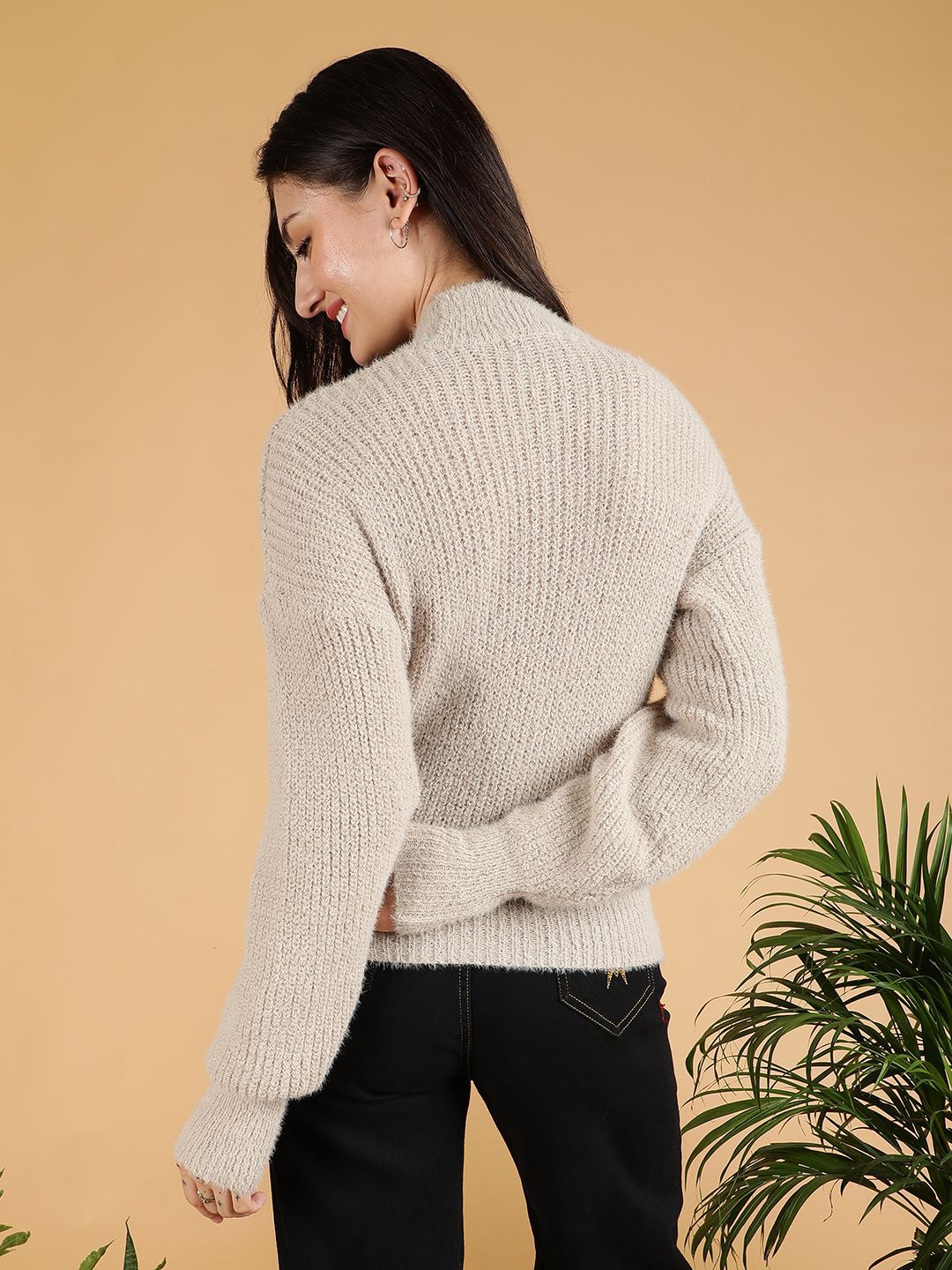 Kotty Women Round Neck Pullover