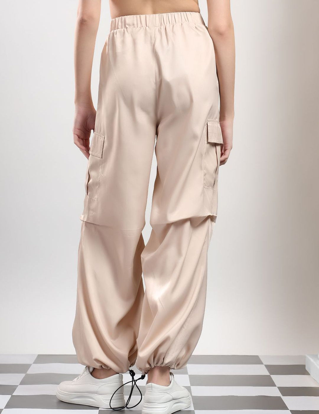 Kotty Women High-Rise Easy Wash Pleated Cargos Trousers