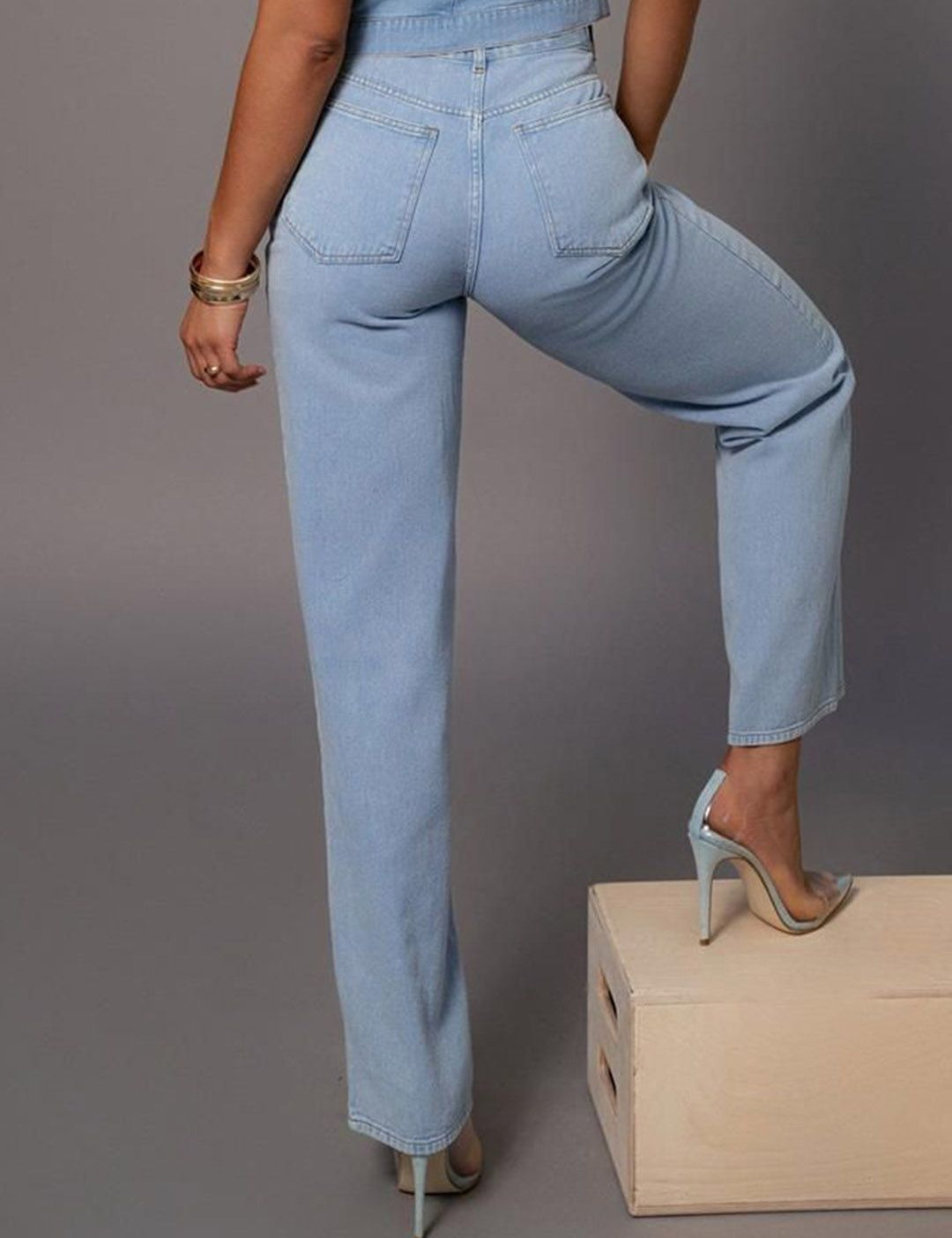 Kotty Women Straight Fit High-Rise Stretchable Jeans