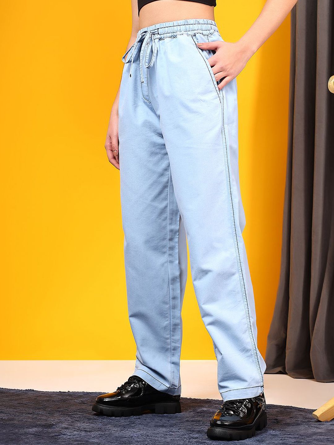 Kotty Women High-Rise Highly Distressed Heavy Fade Stretchable Jeans