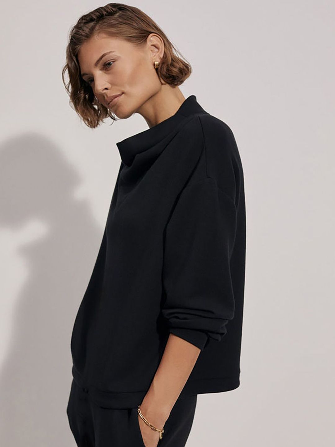 Kotty Black Shawl Neck Sweathshirt With Joggers