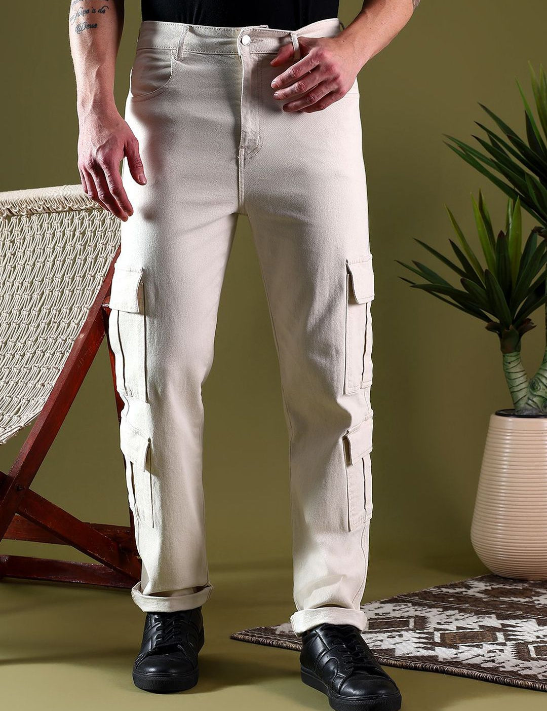 Kotty Men Jean Low-Rise Light Fade Stretchable Jeans