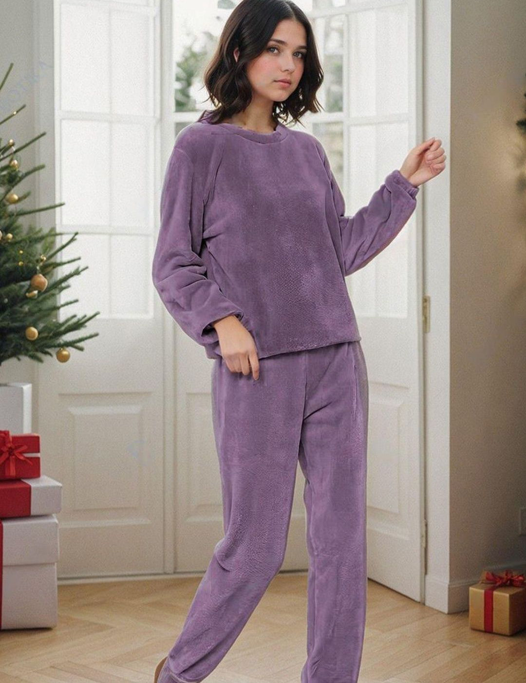 Kotty Velvet Round Neck Winter Nightsuit