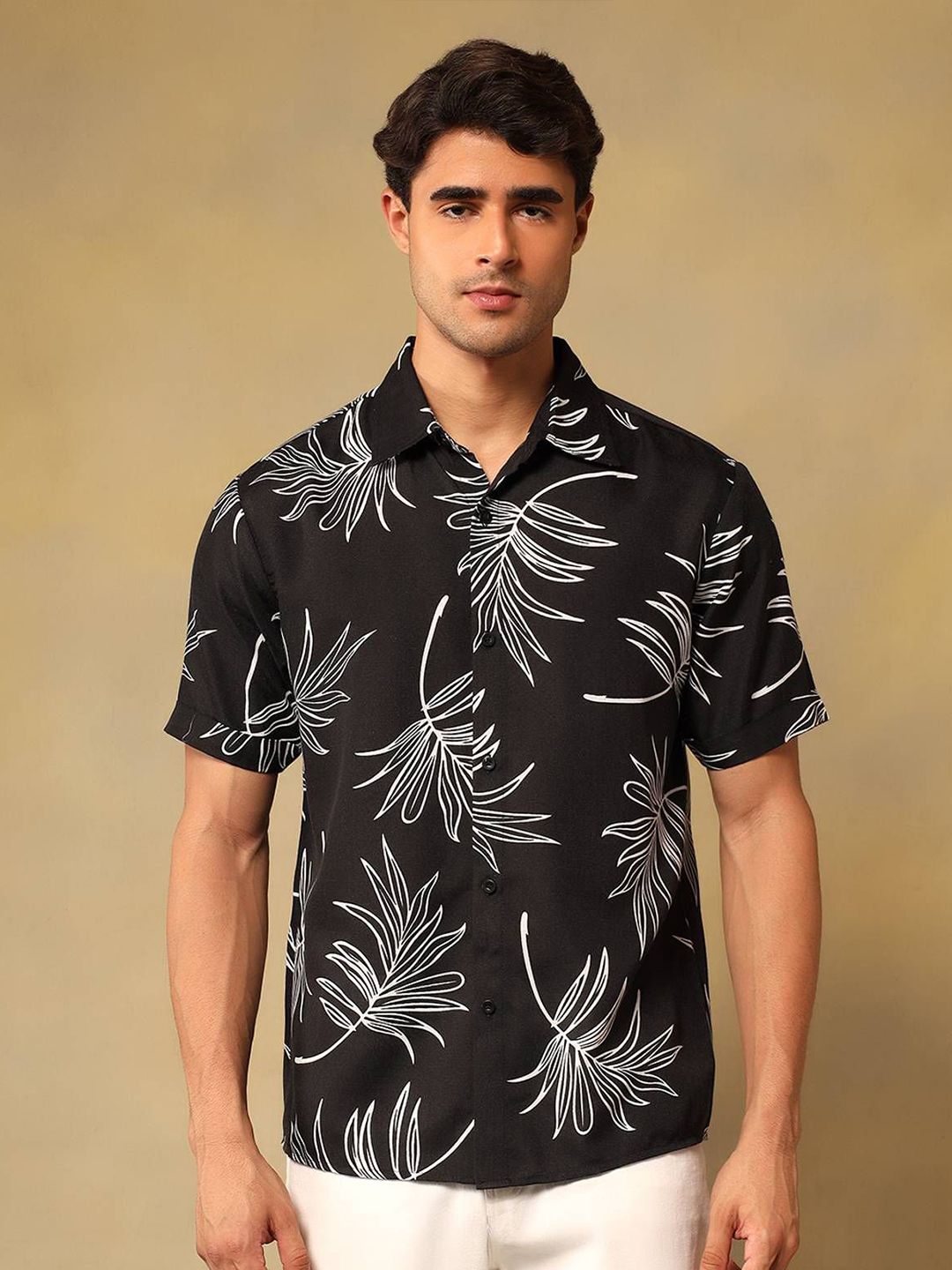 Kotty Men Comfort Fit Floral Printed Spread Collar Linen Casual Shirt