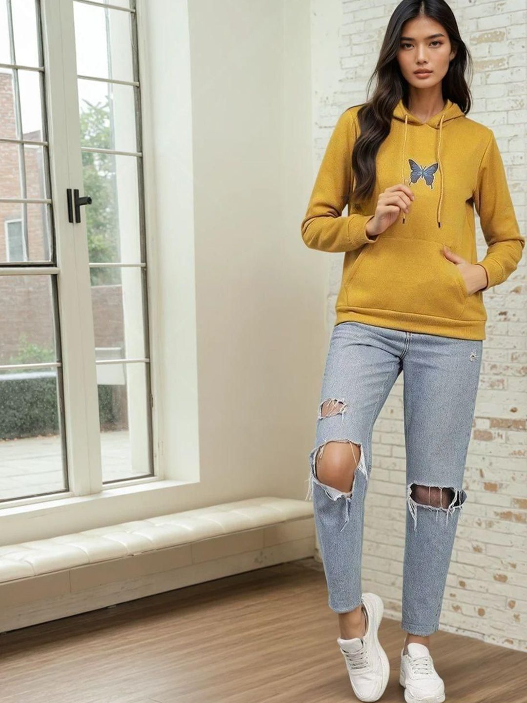 Kotty Women Full Sleeve Printed Hooded Sweatshirt