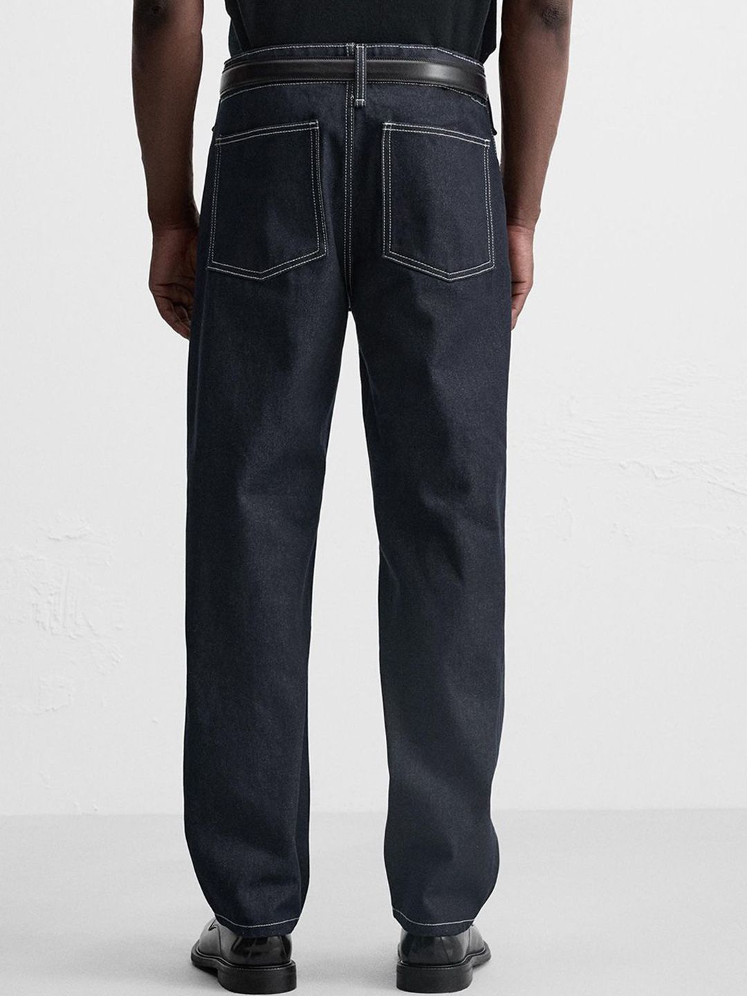 Kotty Men Relaxed Fit Mid-Rise Stretchable Jeans