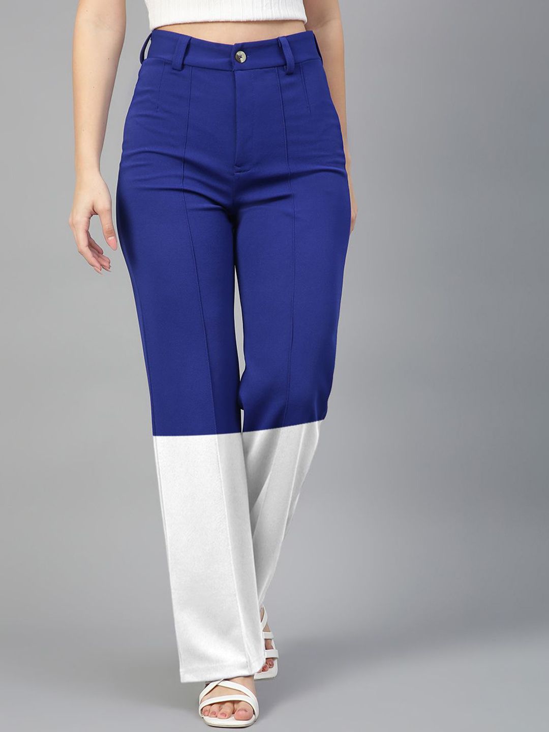 Kotty Women Colourblocked Relaxed Straight Fit High-Rise Easy Wash Pleated Trousers