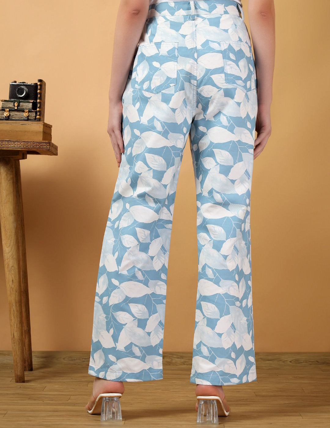 Kotty Women Floral Printed Relaxed Straight Leg Straight Fit Easy Wash Trousers