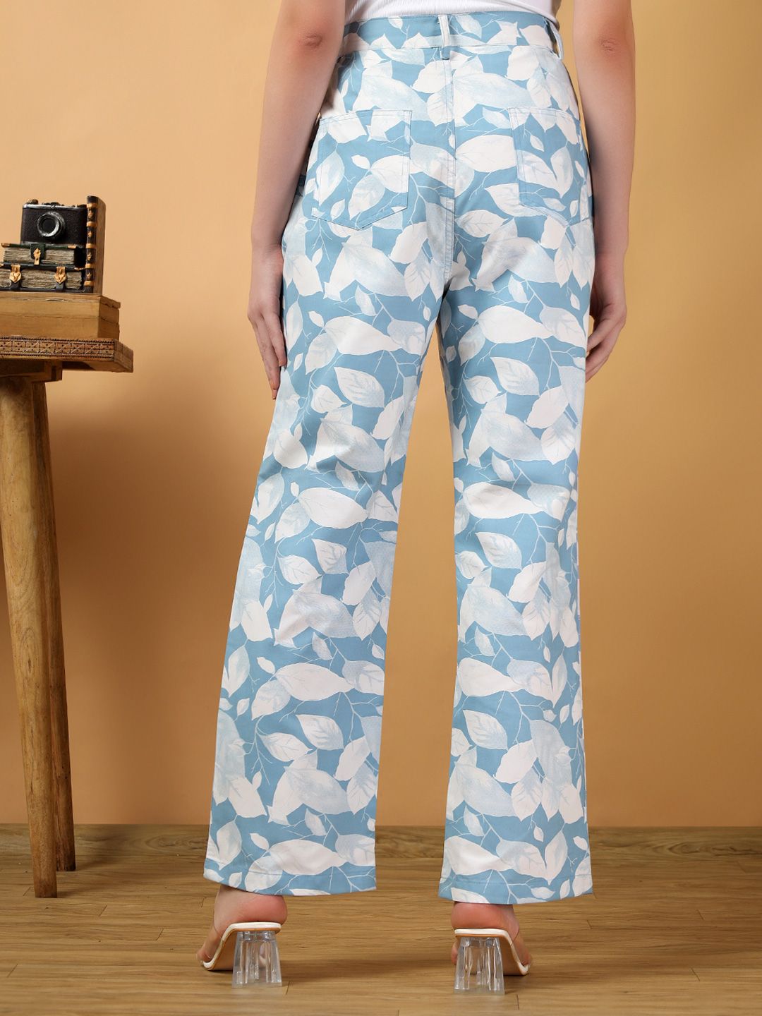 Kotty Women Floral Printed Relaxed Straight Leg Straight Fit Easy Wash Trousers