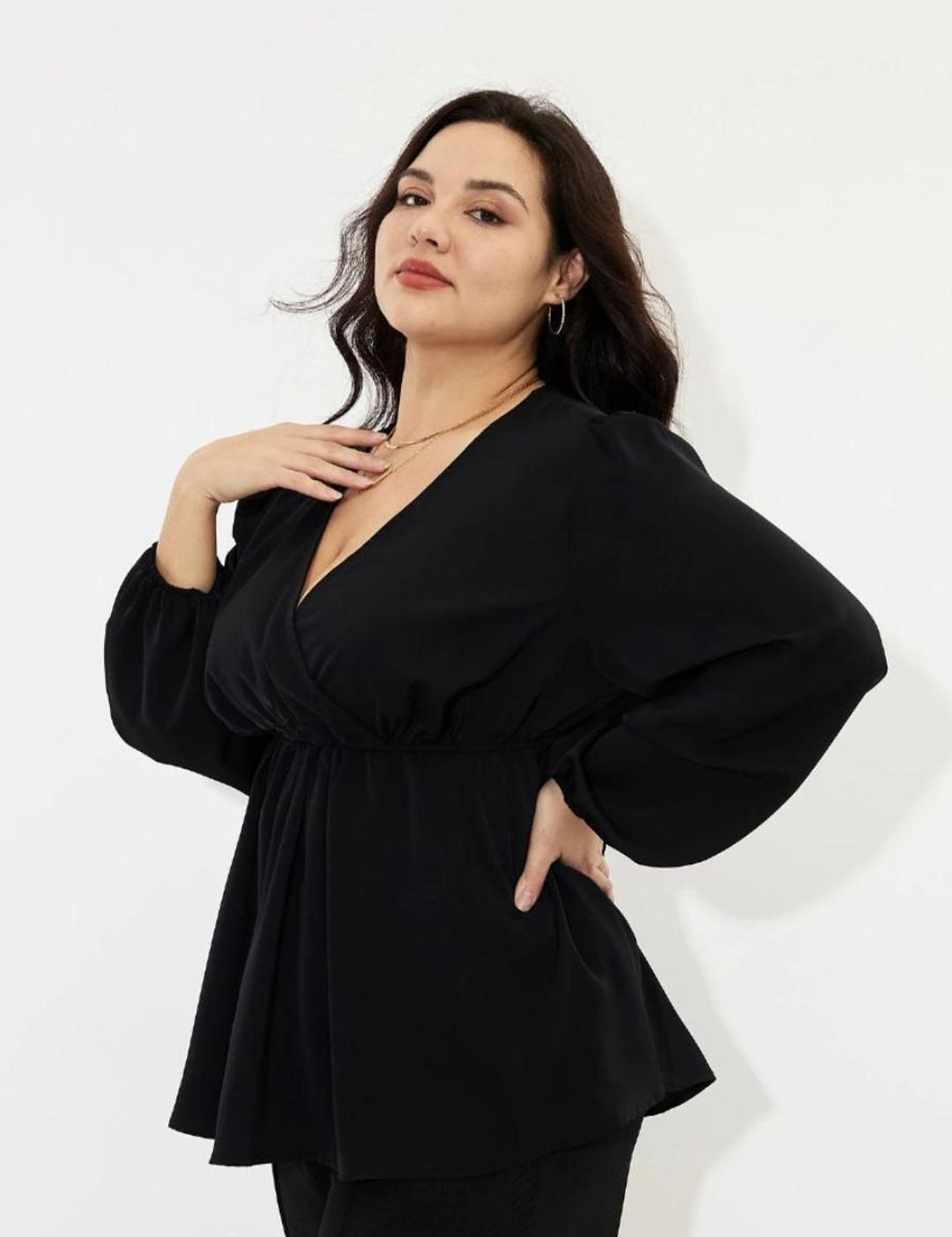 KOTTY Bishop Sleeves Plunge Neck Empire Top