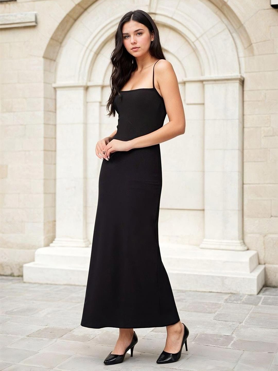 Kotty Women Solid Shoulder Straps Maxi Dress