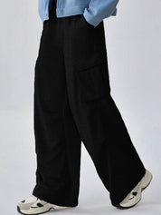 Kotty Men Relaxed Fit Mid-Rise Cotton Cargo Trousers
