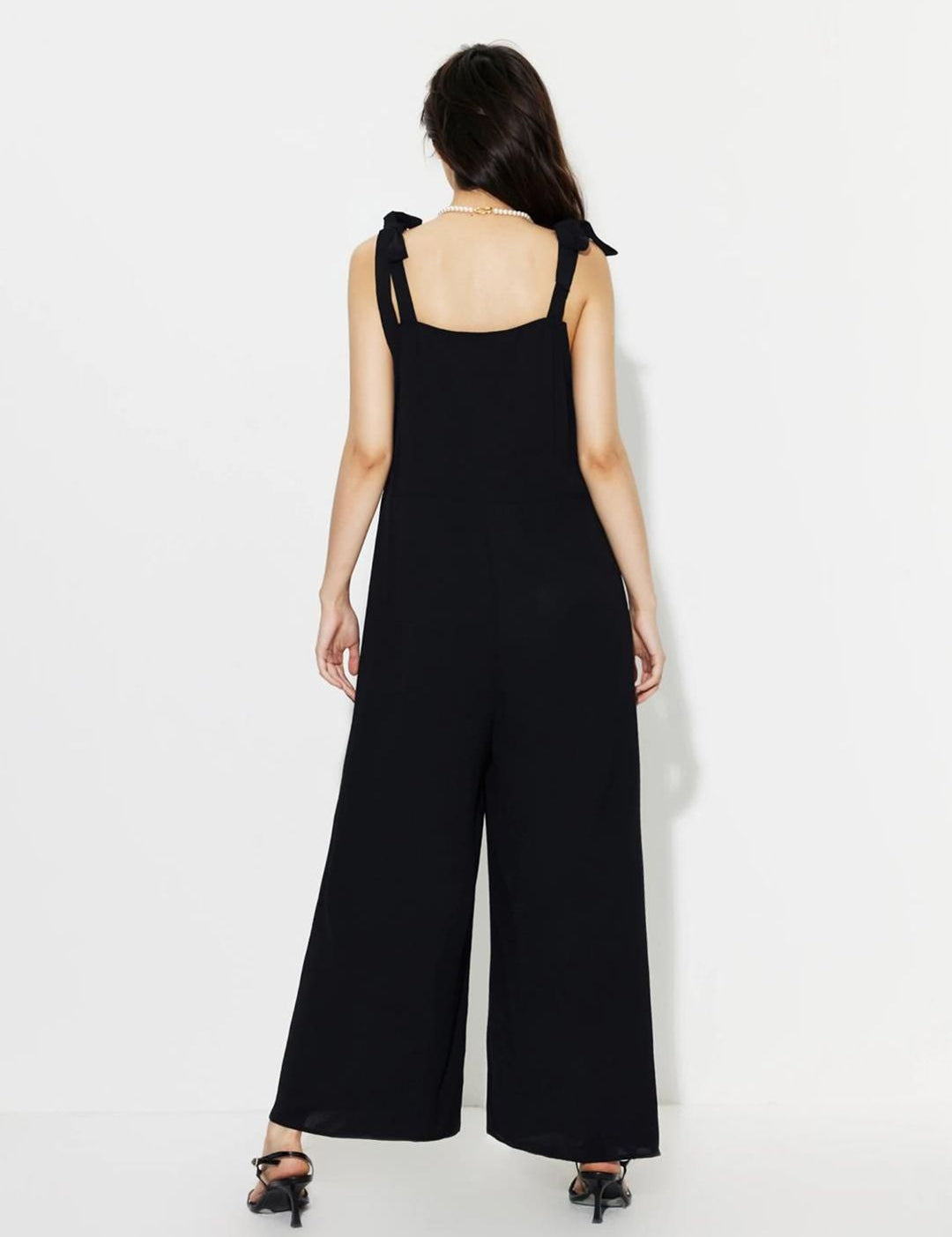 Kotty Women Square Neck Basic Jumpsuit
