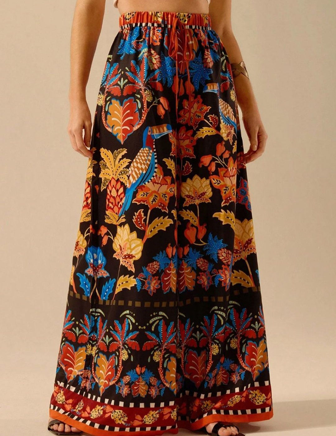 Kotty Women Floral Printed Relaxed Flared High-Rise Trousers