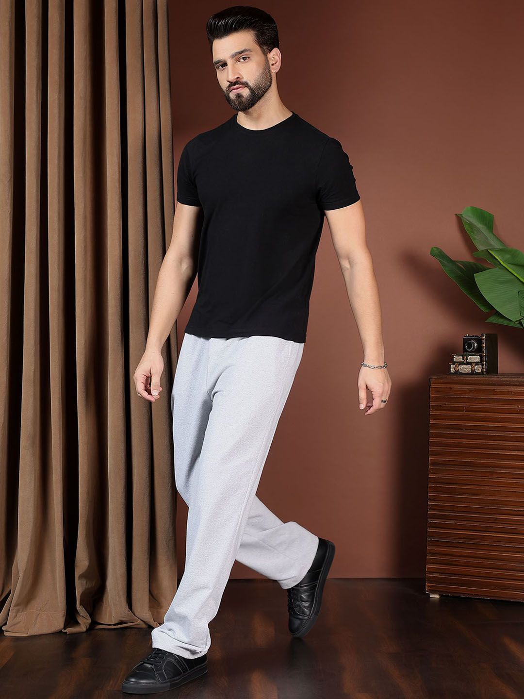  Kotty Men Mid Rise Track Pant