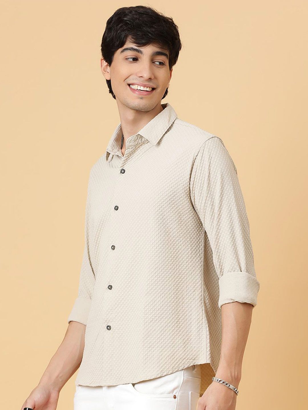 Kotty Men Relaxed Spread Collar Solid Casual Shirt