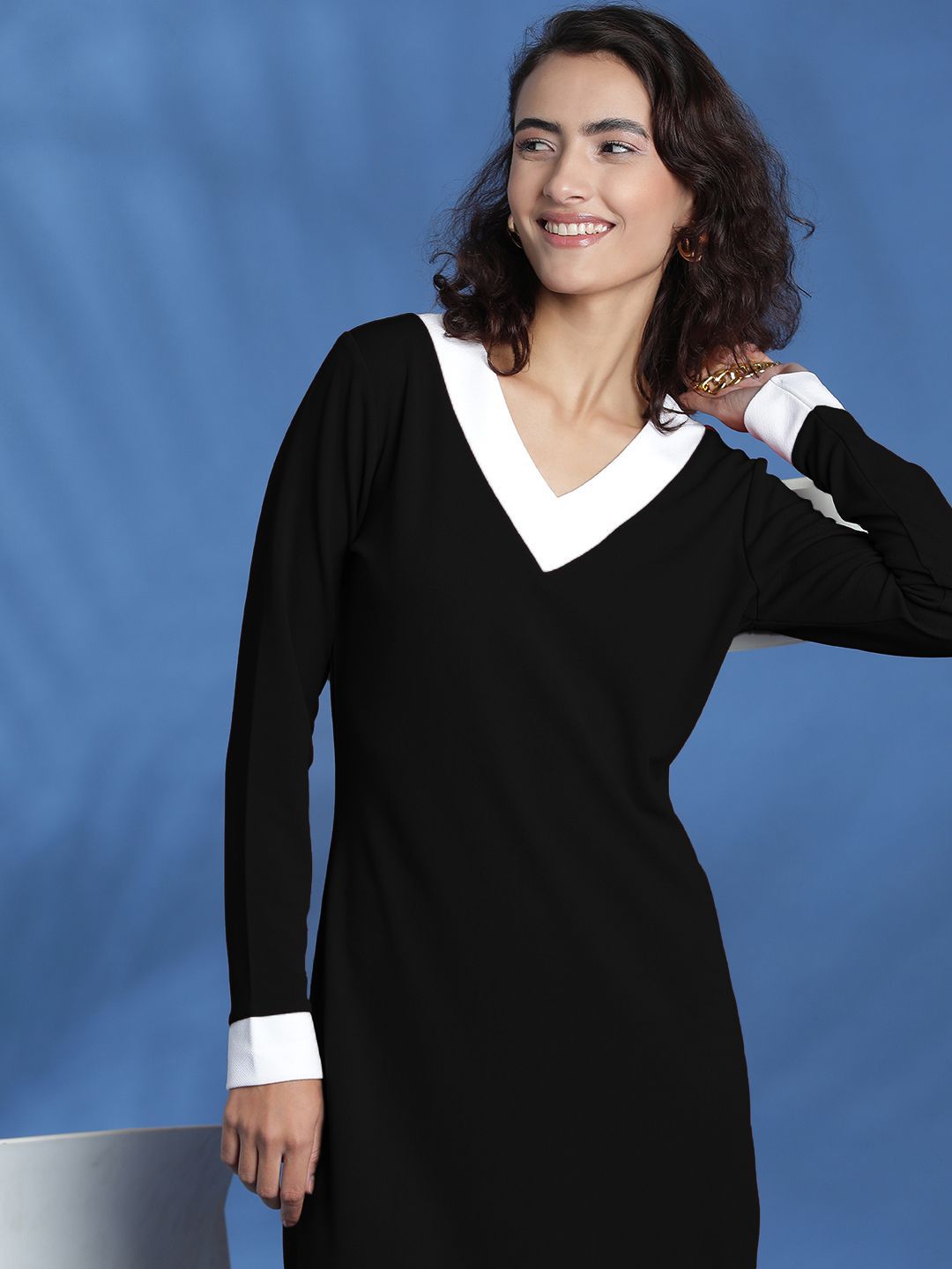 Kotty Women  V-Neck Bodycon Dress