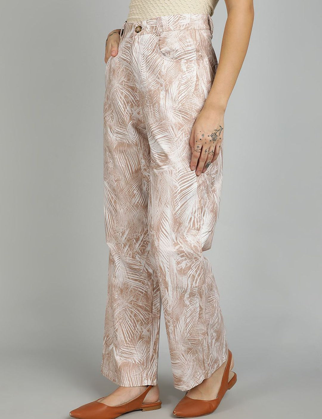 Kotty Women Floral Printed Straight Fit High-Rise Cotton Regular Trousers