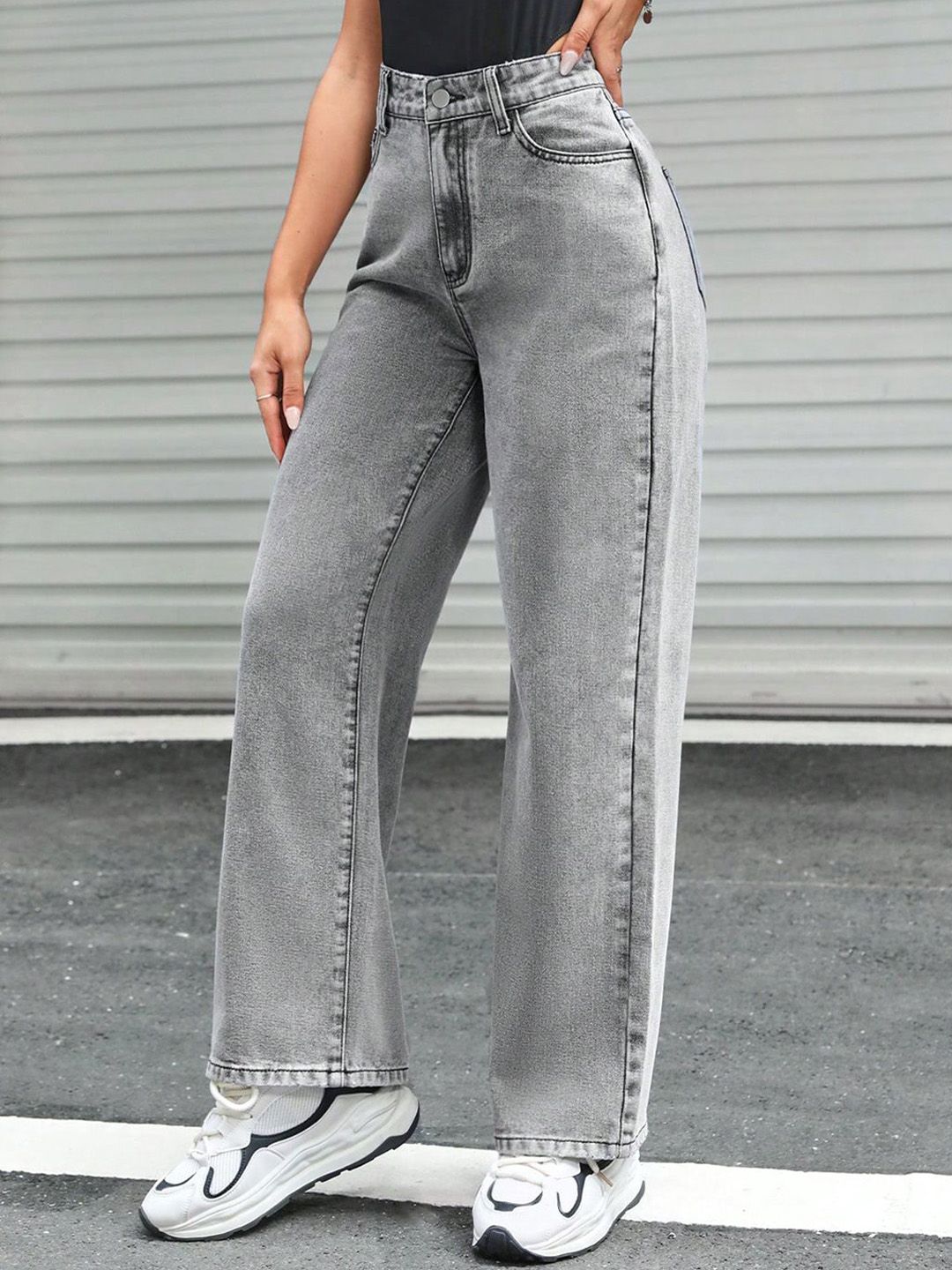 Kotty Women Jean Straight Fit High-Rise Stretchable Jeans