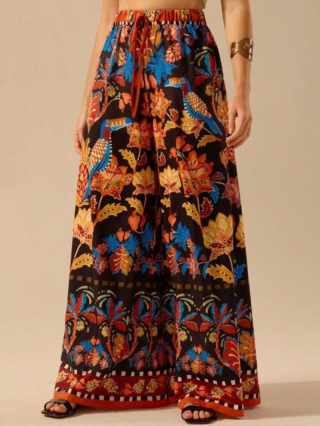 Kotty Women Floral Printed Relaxed Flared High-Rise Trousers