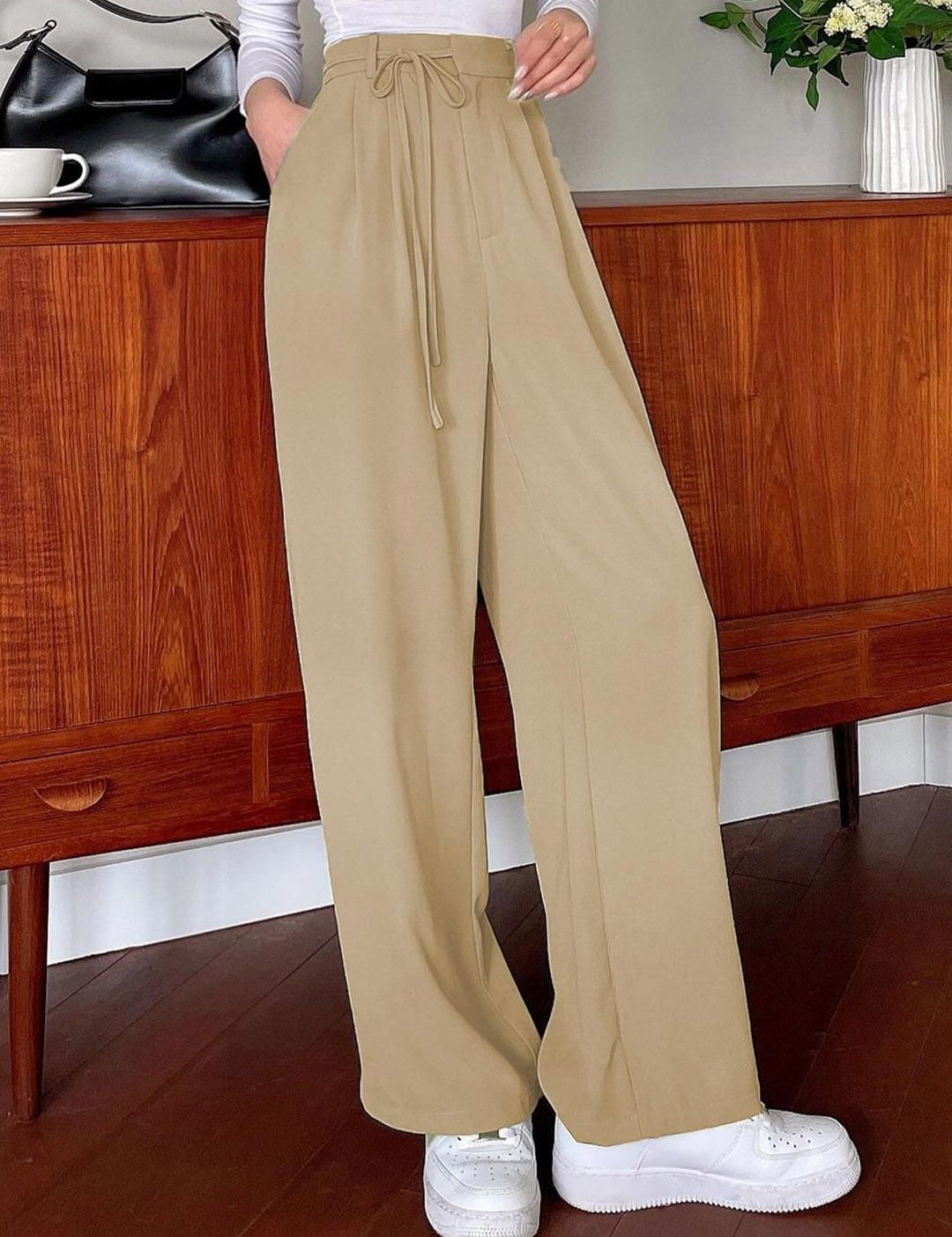 Kotty Women Relaxed Straight Leg Straight Fit High-Rise Trousers