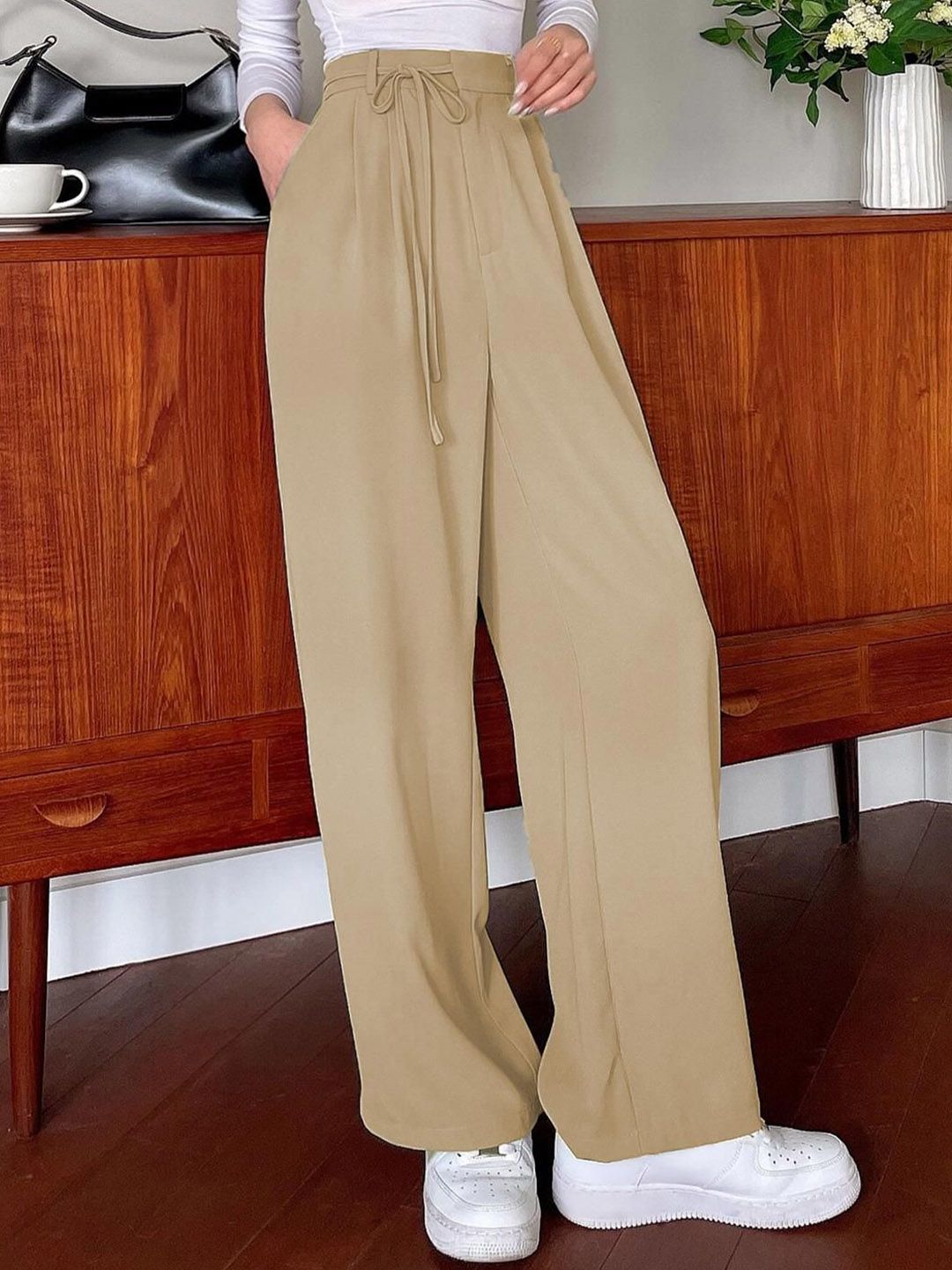 Kotty Women Relaxed Straight Leg Straight Fit High-Rise Trousers