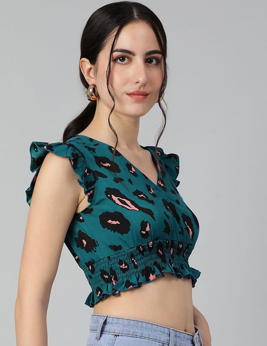 Kotty Floral Print Flutter Sleeve Crepe Crop Top