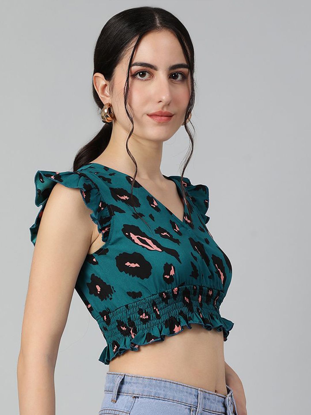 Kotty Floral Print Flutter Sleeve Crepe Crop Top