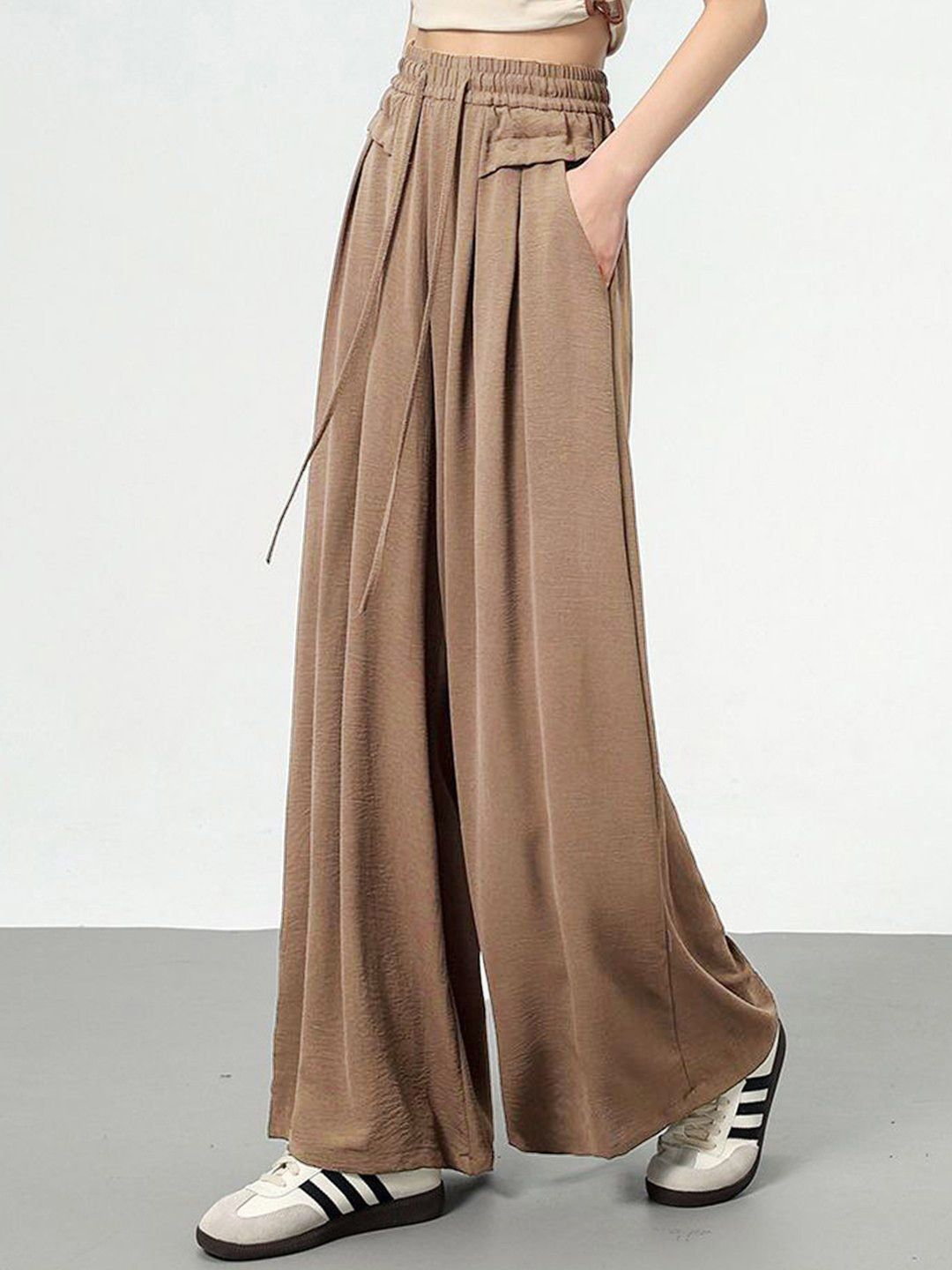 Kotty Women Textured Flared High-Rise Trouser