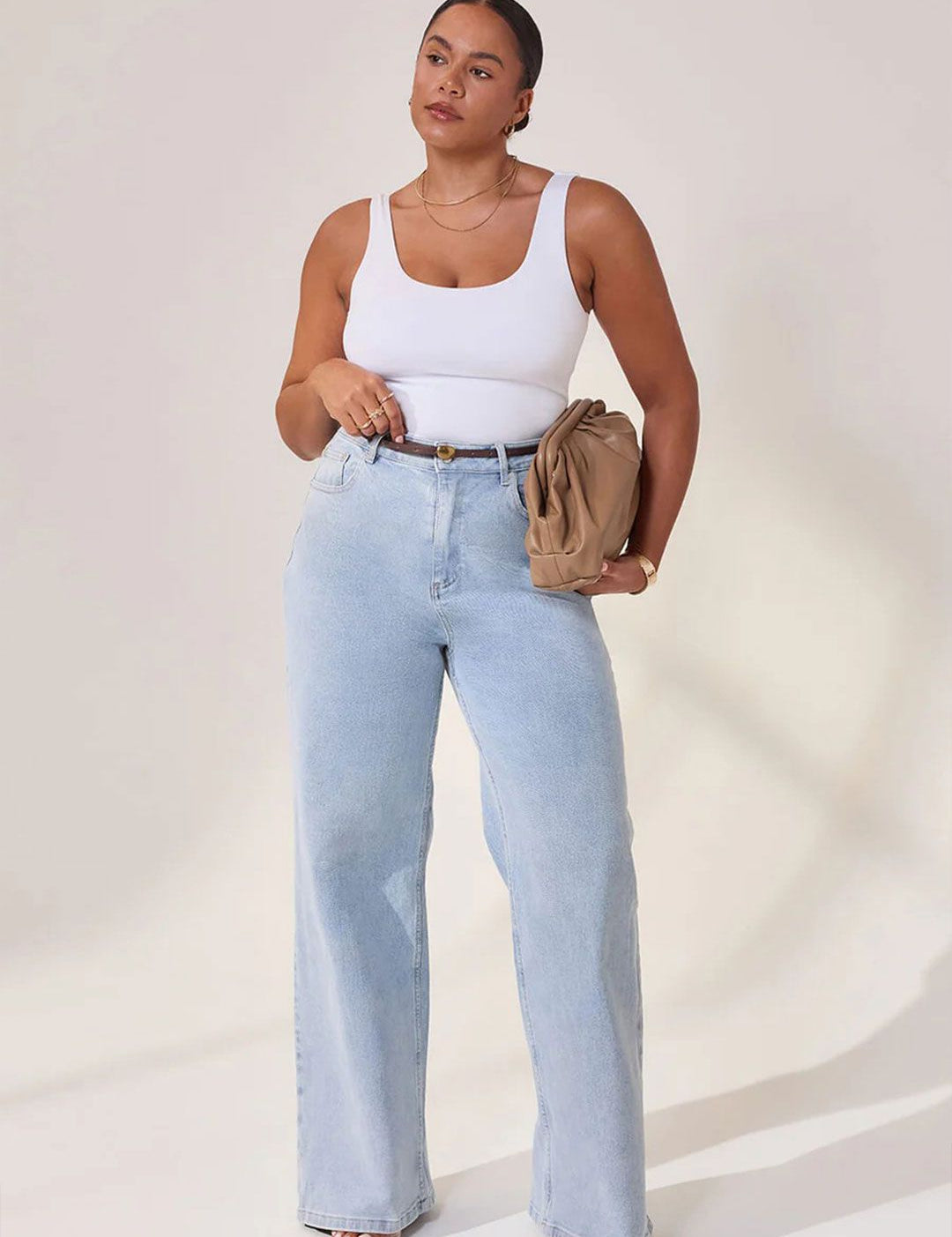 Kotty Women Wide Leg High-Rise Light Fade Stretchable Jeans