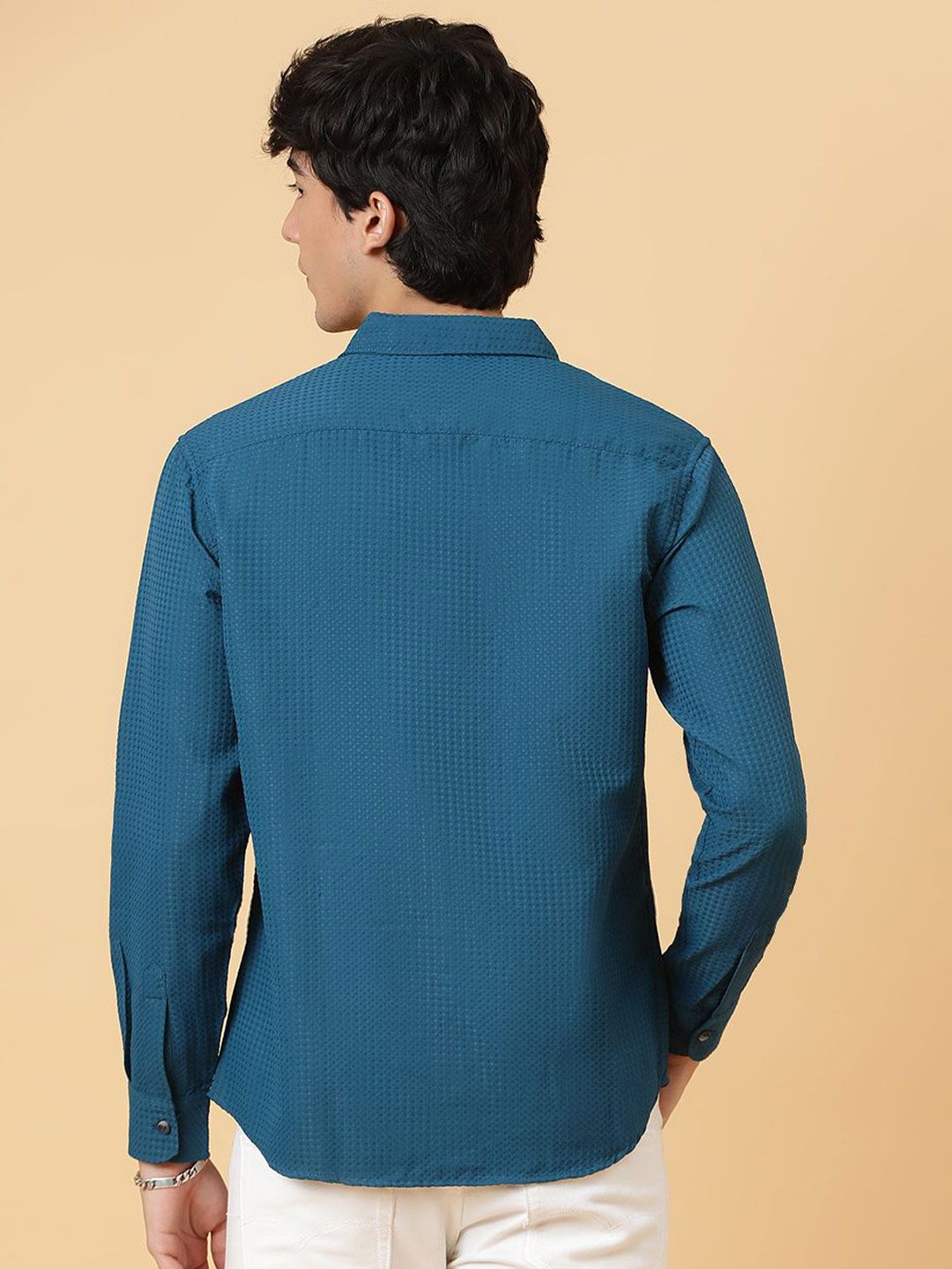 Kotty Men Relaxed Spread Collar Solid Casual Shirt