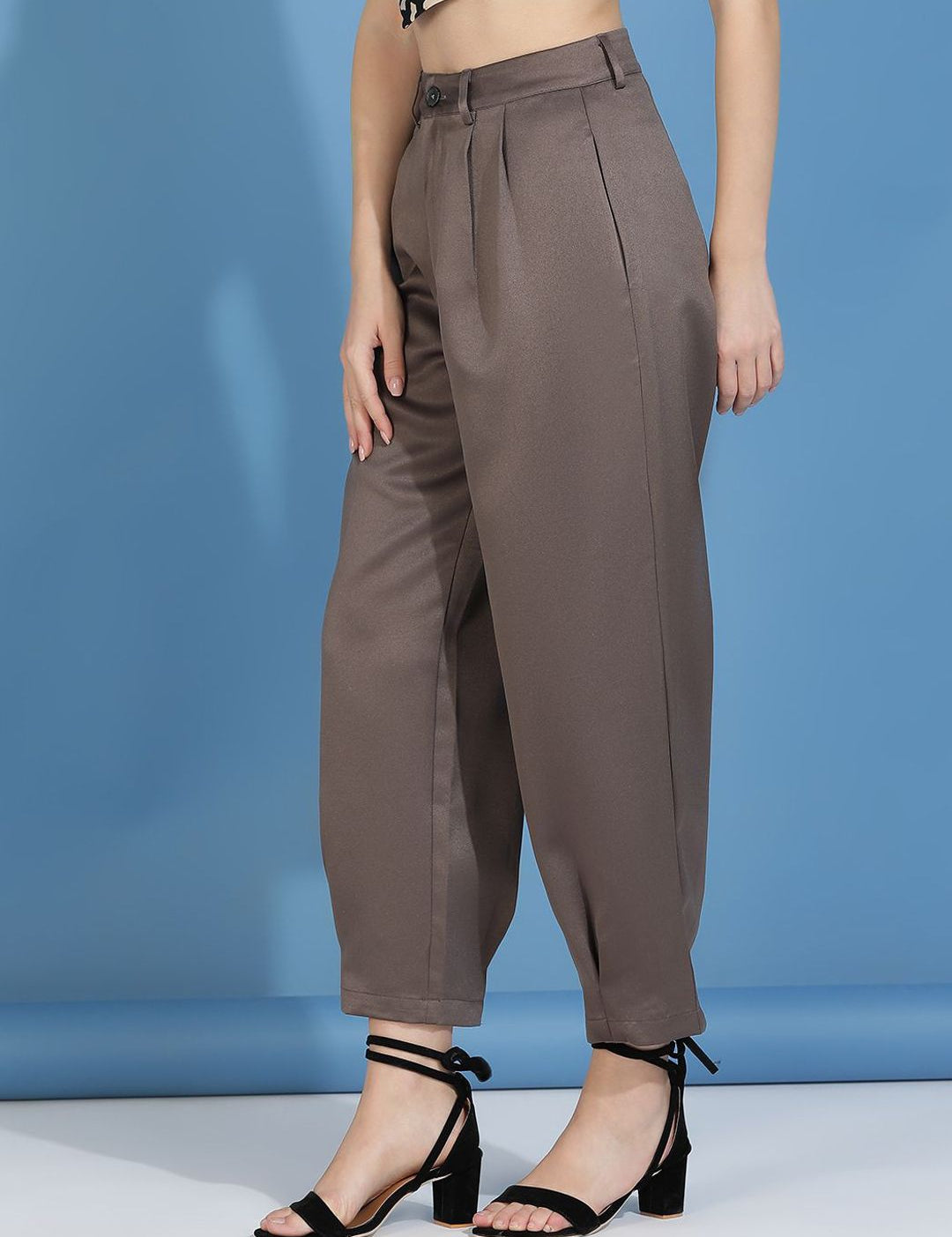 Kotty Women Classic Relaxed Fit High-Rise Pleated Trousers
