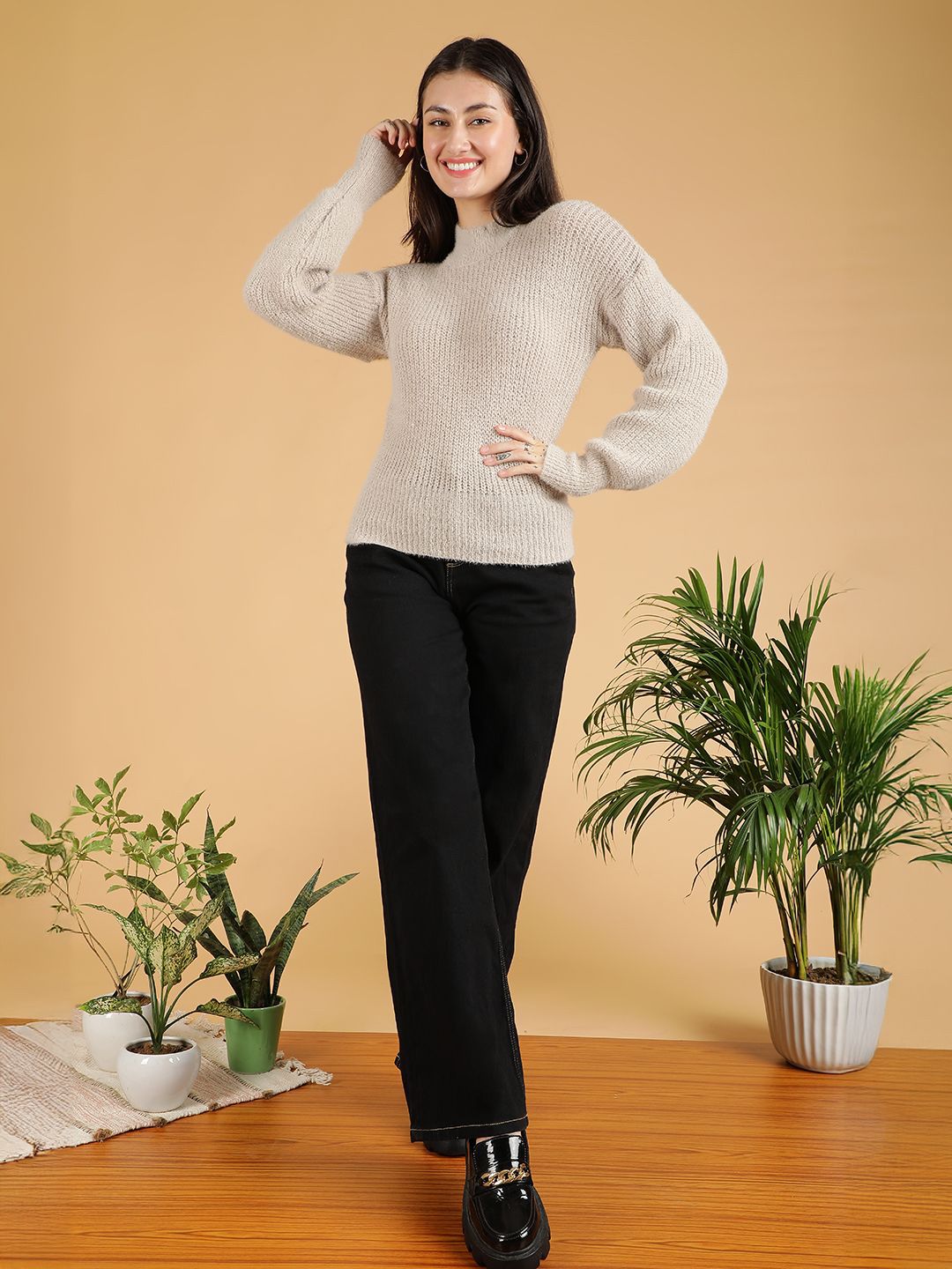 Kotty Women Round Neck Pullover