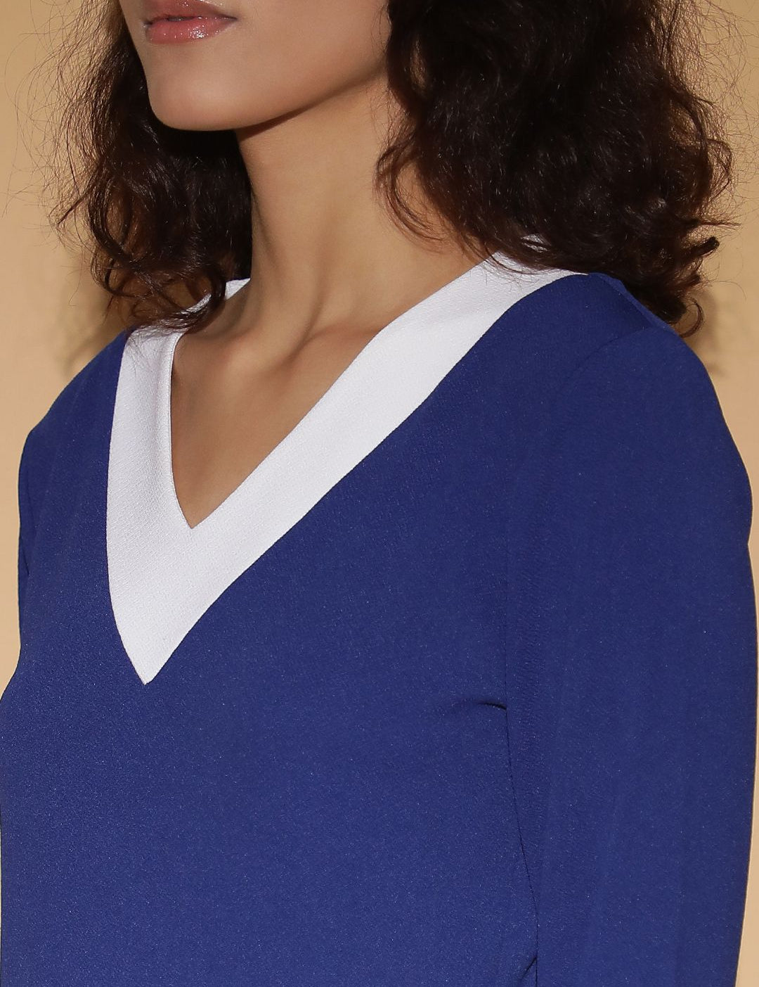 Kotty Solid V-Neck A-Line Midi Dress