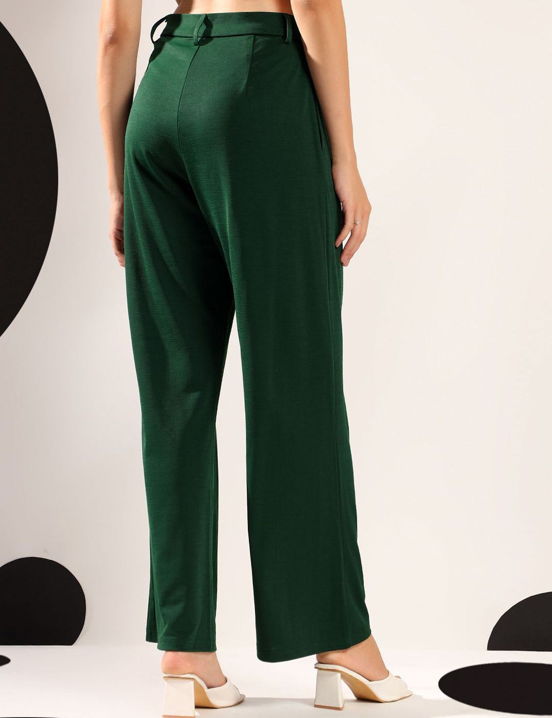 Kotty Women Relaxed Straight Fit Pleated Trousers