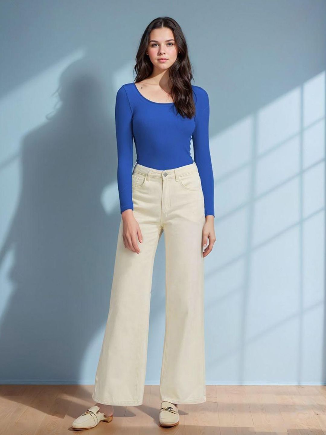 Kotty Women Solid Scoop Neck Top