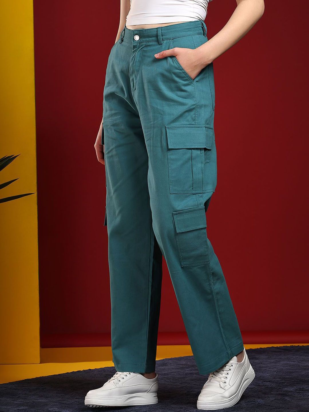 Kotty Women Jean Straight Fit High-Rise Clean Look Stretchable Jeans