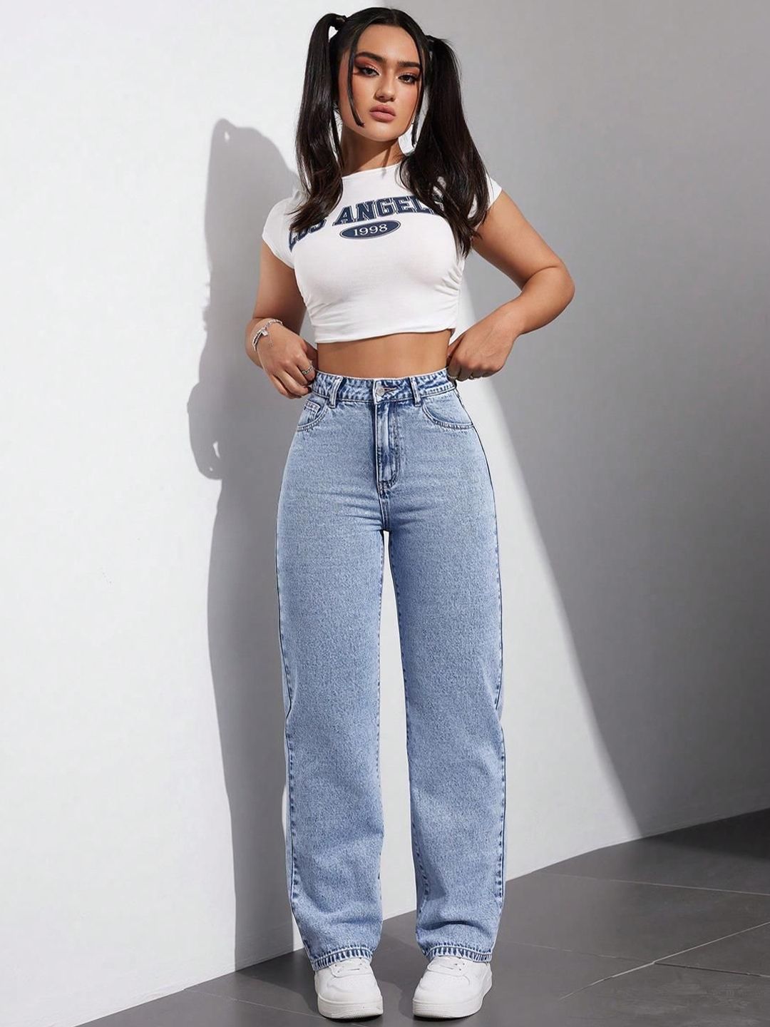 Kotty Women Straight Fit High-Rise Stretchable Jeans