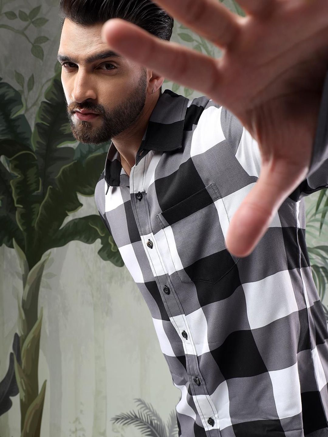 Kotty Men Spread Collar Gingham Checked Cotton Casual Shirt