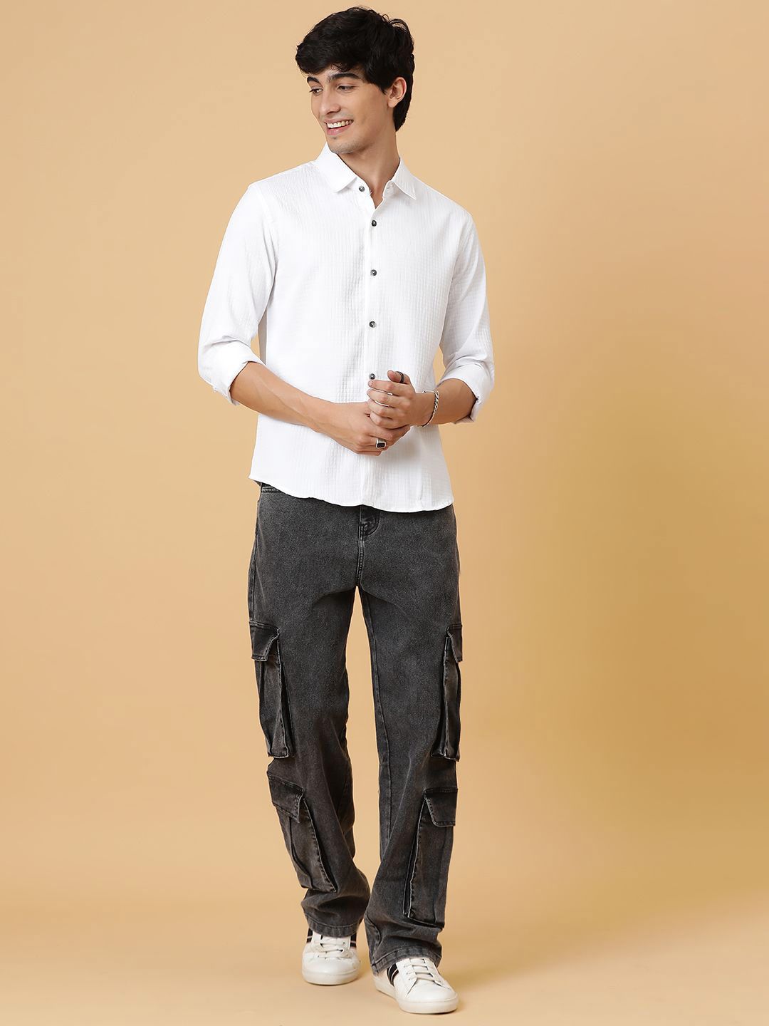 Kotty Men Relaxed Spread Collar Solid Casual Shirt