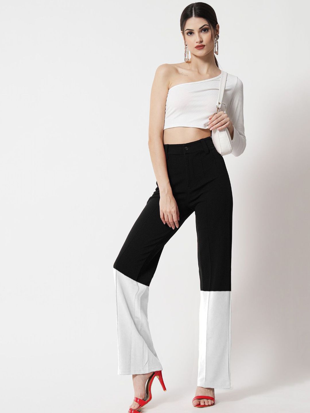 Kotty Women Colourblocked Relaxed Straight Leg Straight Fit High-Rise Easy Wash Trousers