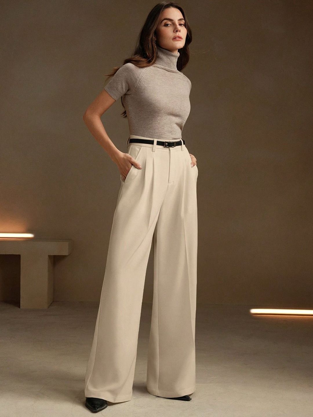 Kotty Women Relaxed Straight Leg High-Rise Pleated Parallel Trousers