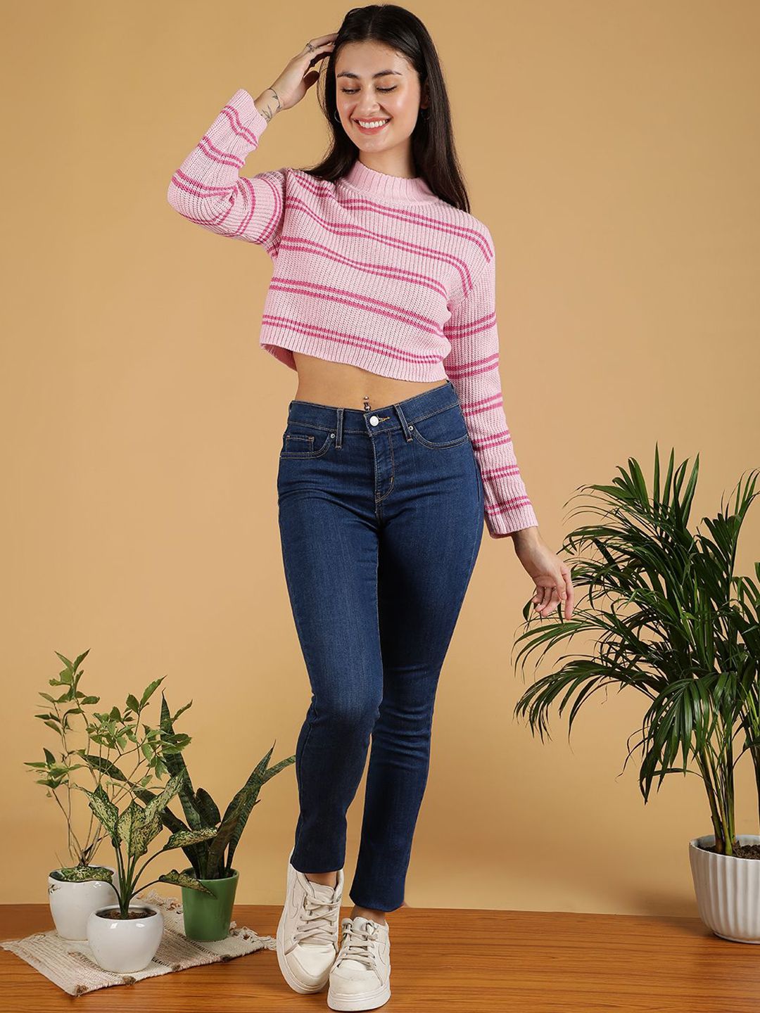 Kotty Women Striped Round Neck Crop Pullover Sweater 