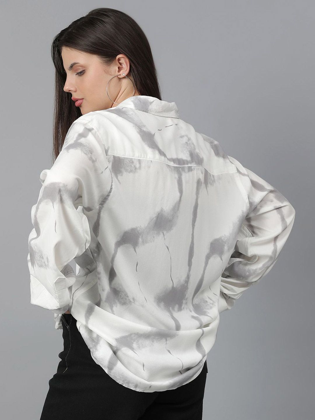 Kotty Women Spread Collar Abstract Printed Cotton Oversized Casual Shirt