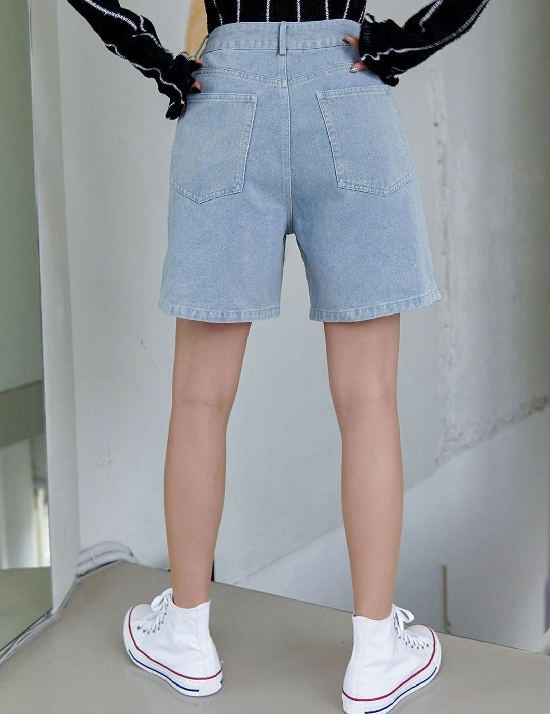 Kotty Women High-Rise Denim Shorts