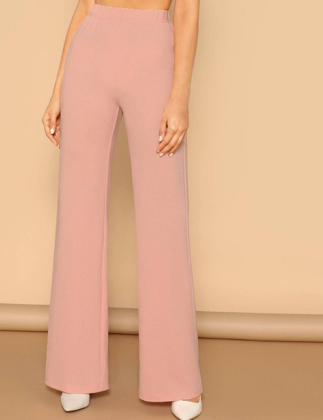 Kotty Women Relaxed High-Rise Flared Trousers 