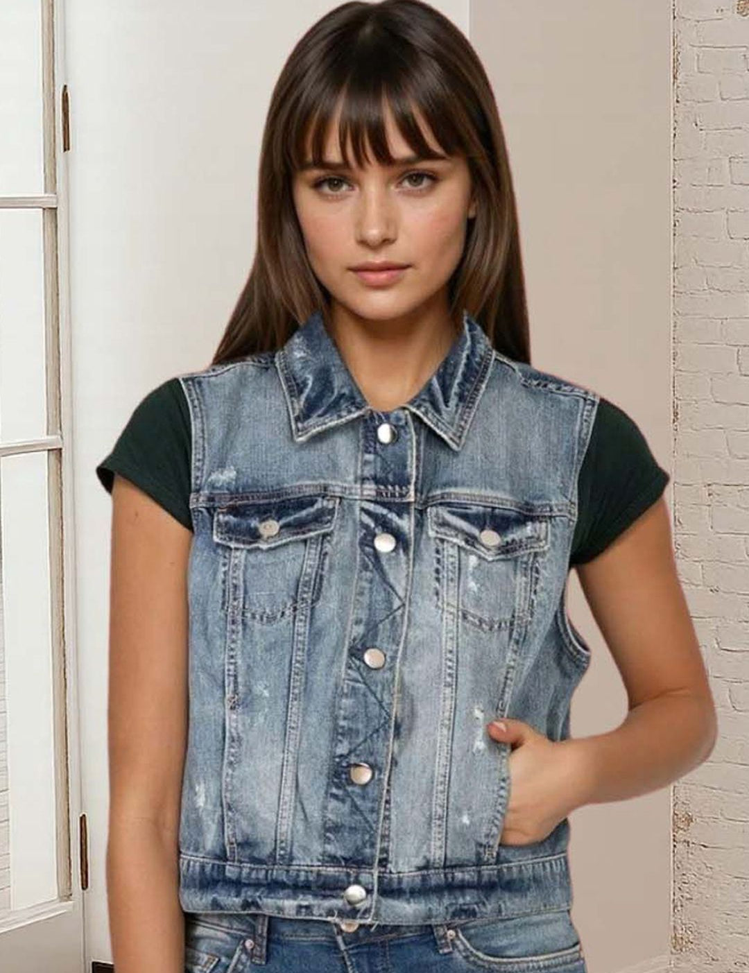 Kotty Women Spread Collar Solid Denim Jacket